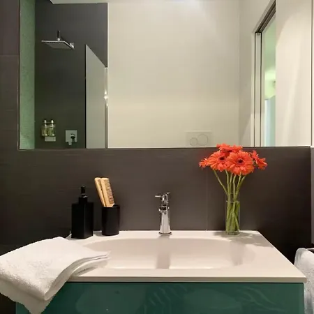 Please Read My Host Profile At Bottom Of Page Before Making A Request # Luxury In # Apartment Milan